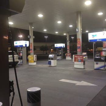 Sully's Coffee - a gas station at night - Beer, Wine & Spirits Near Me - Bakersfield, California