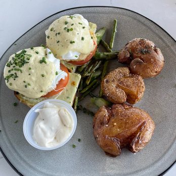 Shorebird - Crab Eggs Benedict (IG: erikaeatslasvegas) - Breakfast & Brunch Near Me - Sedona, Arizona Shorebird - Crab Eggs Benedict (IG: erikaeatslasvegas) - Breakfast & Brunch Near Me - Sedona, Arizona