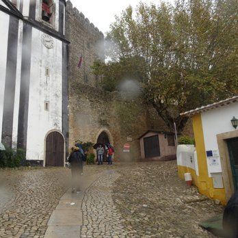 Óbidos - Castle of Óbidos - Landmarks & Historical Buildings Near Me