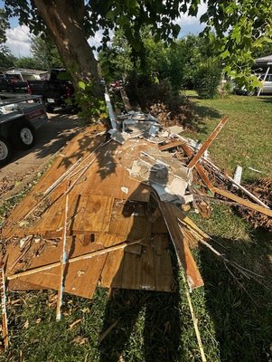 Potosino Roofing Logo