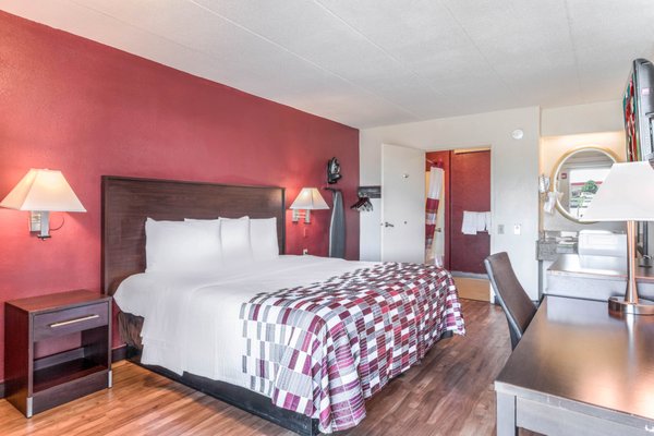 RED ROOF INN COLUMBIA, MO - Updated December 2024 - 62 Photos & 41