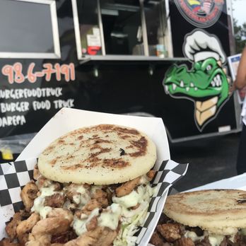 Arepa Burger - Chicken arepa and mixed arepa - Food Trucks Near Me - Gainesville, Florida