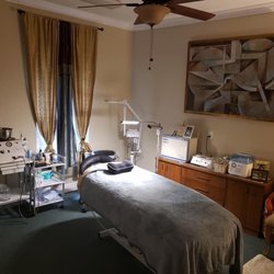 Advanced Dermal Solutions - Treatment Room