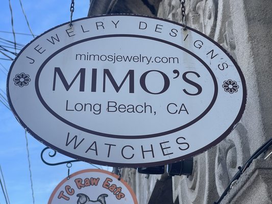 Mimo's Jewelry and Watches by null