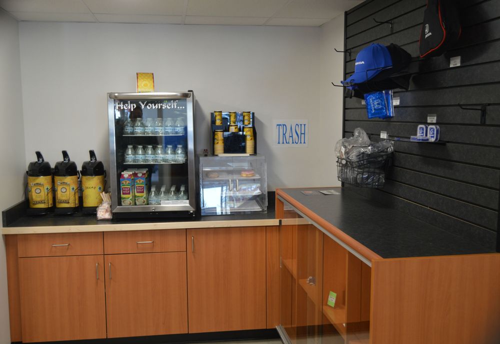 LUNDGREN HONDA OF GREENFIELD Updated October 2024 38 Photos & 16