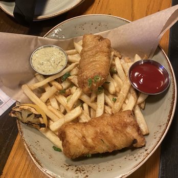 Public School 310 - Beer Battered Fish & Chips - Gastropubs Near Me - Culver City, California Public School 310 - Beer Battered Fish & Chips - Gastropubs Near Me - Culver City, California