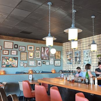 Half Shell - Interior - Bars Near Me - Seattle, Washington Half Shell - Interior - Bars Near Me - Seattle, Washington