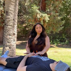 Alyss Chacon - 1:1 reiki session