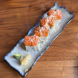 Perry's Restaurant - Sushi Roll (??)