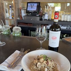 V's restaurant + bar