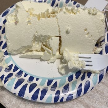 Cakery Bakery - Butter cream does not crack when you cut it. - Bakeries Near Me - La Cañada Flintridge, California Cakery Bakery - Butter cream does not crack when you cut it. - Bakeries Near Me - La Cañada Flintridge, California