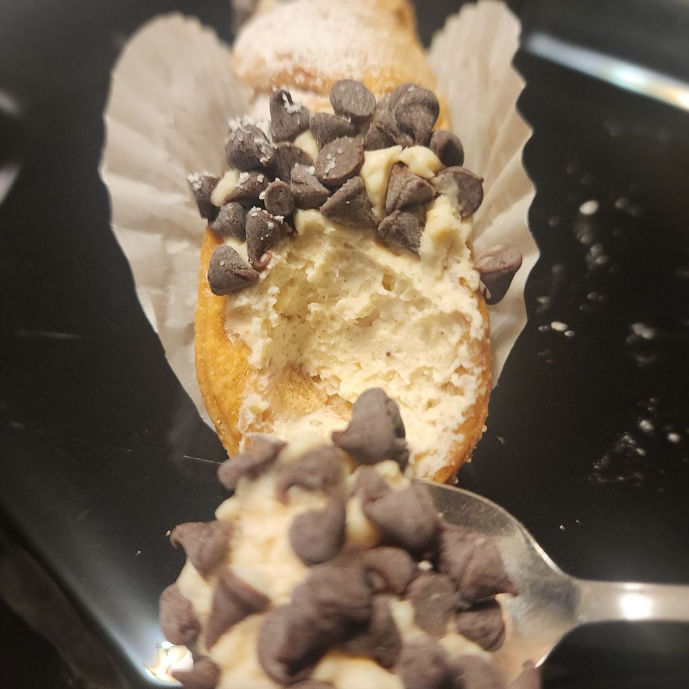 Marcos Cannolis - Desserts Near Me Marcos Cannolis - Desserts Near Me