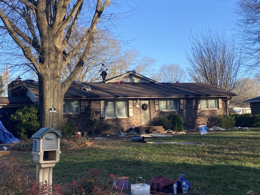 Slide of Roofing International