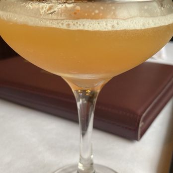 The Lobby Bar - Kentucky Derby cocktail --- this was very refreshing - Bars Near Me - Louisville, Kentucky The Lobby Bar - Kentucky Derby cocktail --- this was very refreshing - Bars Near Me - Louisville, Kentucky