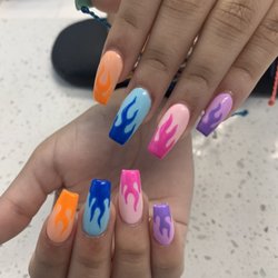 Hi Nails & Spa