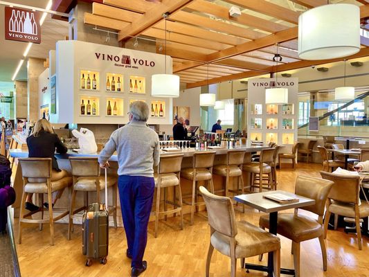 Vino Volo by null