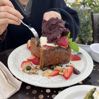 Urth Caffe - French Toast King - Coffee & Tea Near Me - Laguna Beach, California Urth Caffe - French Toast King - Coffee & Tea Near Me - Laguna Beach, California