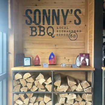 Sonny's BBQ - Nice atmosphere - Barbeque Near Me - Bradenton, Florida