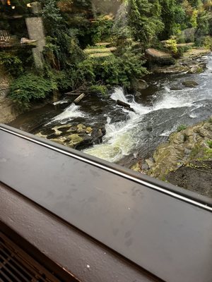 Beau's on the River by null