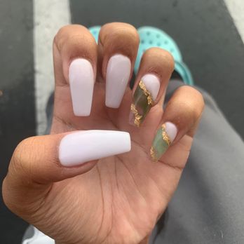 Bella Nails & Brows - Nail Salons Near Me - La Mesa, California