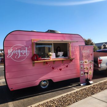 Beignet Babe - Truck - Food Stands Near Me