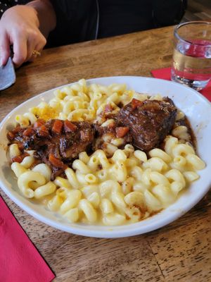 Bailey's Bar & Grille by null