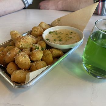 Kasa Restaurant & Taphouse - Pretzel bites with bear cheese - Cocktail Bars Near Me - Spokane, Washington Kasa Restaurant & Taphouse - Pretzel bites with bear cheese - Cocktail Bars Near Me - Spokane, Washington