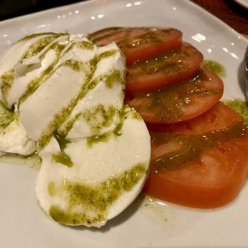 IL Punto Ristorante Hell's Kitchen - Caprese - Italian Near Me - New York, New York