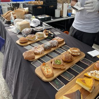 Wallflour Bake Shop - Bakeries Near Me - Honolulu, Hawaii