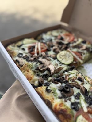 Golden Boy Pizza by null