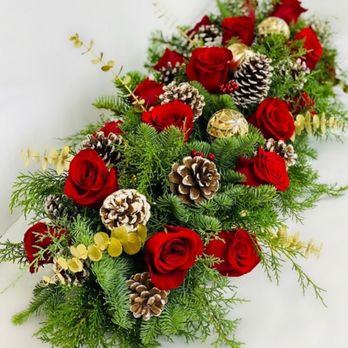 Meadows Flowers - Christmas Centerpiece, make your holiday special with such beautiful flowers - Florists Near Me - Pitt Meadows, British Columbia Meadows Flowers - Christmas Centerpiece, make your holiday special with such beautiful flowers - Florists Near Me - Pitt Meadows, British Columbia