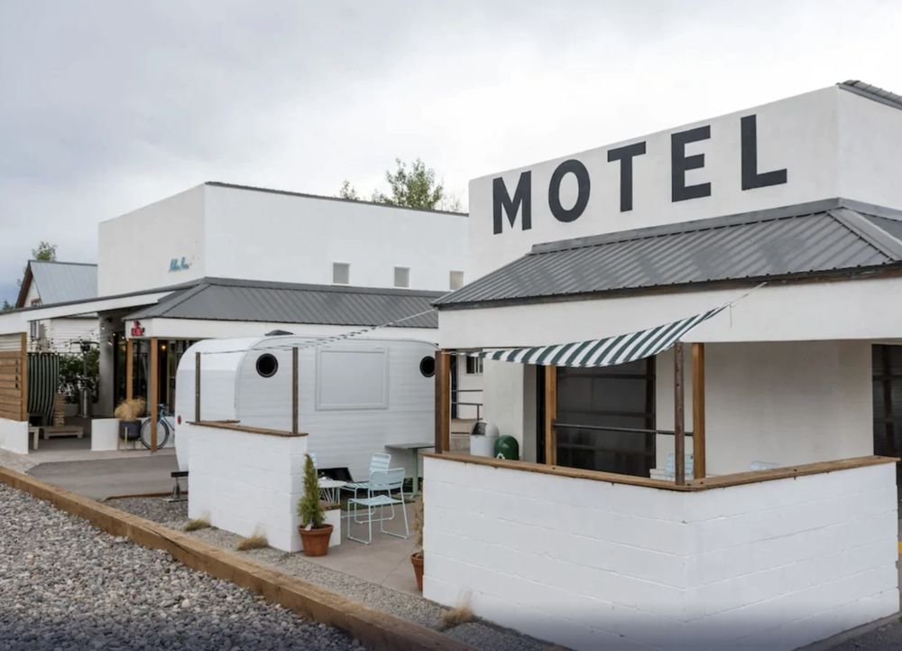 MELLOW MOON LODGE 23 Photos & 24 Reviews 1160 Grand Ave, Del Norte