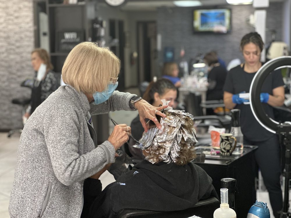 Cuts by Daisy Image
