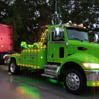 Fort Lauderdale Towing Services - Semi truck towing service 24 hours local & long distance. - Towing Near Me Fort Lauderdale Towing Services - Semi truck towing service 24 hours local & long distance. - Towing Near Me
