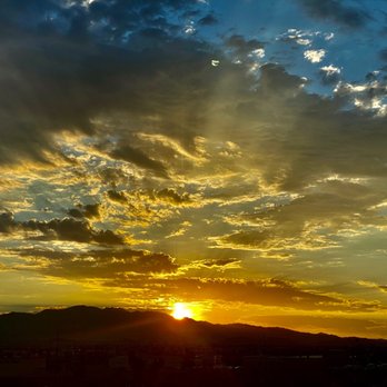 Streetside Coffee - Morning summer sunrise, Mohave Mountains, Lake Havasu City - Cafes Near Me - Lake Havasu City, Arizona Streetside Coffee - Morning summer sunrise, Mohave Mountains, Lake Havasu City - Cafes Near Me - Lake Havasu City, Arizona