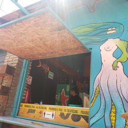 Artwork and ventana Artwork and ventana
