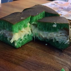 Durian cheese murtabak