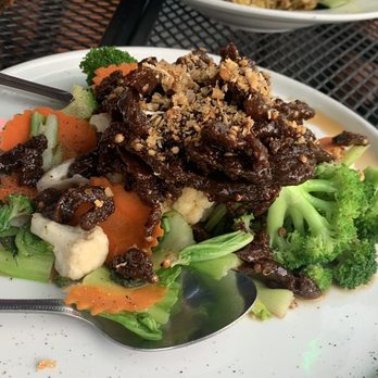 Something Vegan - Heavenly Beef - super tasty. The veggies felt a little undercooked. - Asian Fusion Near Me - Burbank, California
