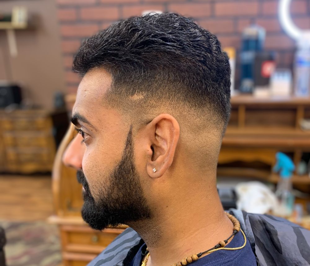 Pascha The Barber Logo