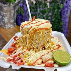 La Delicia Paleteria - Maruchan preparada