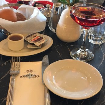 Benedict - Breakfast & Brunch Near Me - Berlin, BE Benedict - Breakfast & Brunch Near Me - Berlin, BE