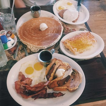 Wild Huckleberry - Steak chicken and eggs, French toast combo - Breakfast & Brunch Near Me - Wenatchee, Washington Wild Huckleberry - Steak chicken and eggs, French toast combo - Breakfast & Brunch Near Me - Wenatchee, Washington