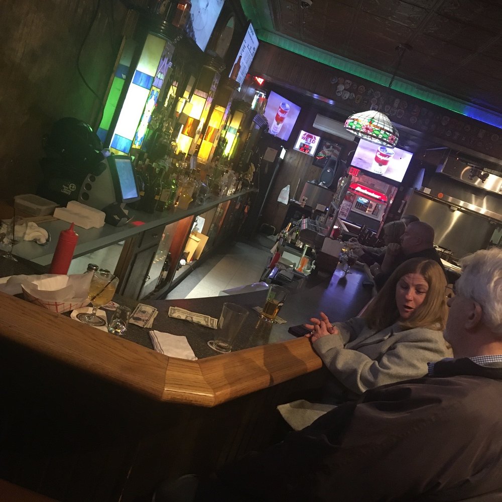 Flat Iron Tavern - The bar - Bars Near Me - Perth Amboy, New Jersey