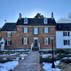 Ferry Plantation House