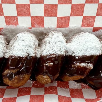 Field Daze - Fried Oreos - Food Trucks Near Me - Houston, Texas Field Daze - Fried Oreos - Food Trucks Near Me - Houston, Texas