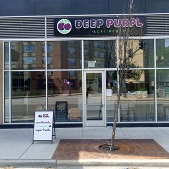 Deep Purpl - a tree in front of a store - Acai Bowls Near Me - Chicago, Illinois