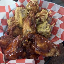 Rumours Sports Bar and Grill - Terrific chicken wings - - big and juicy and crispy