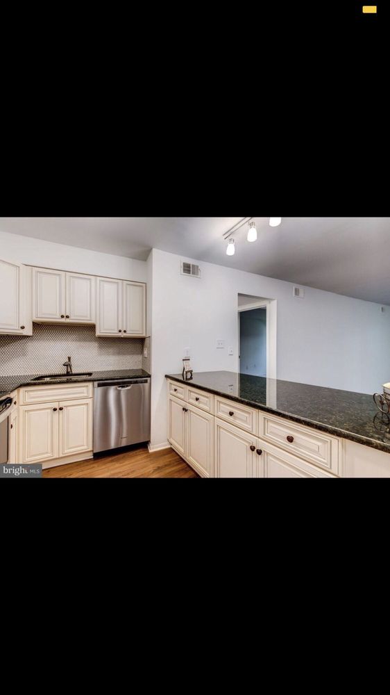 CARPET OUTLET Updated June 2024 19 Photos 7518B Fullerton Rd