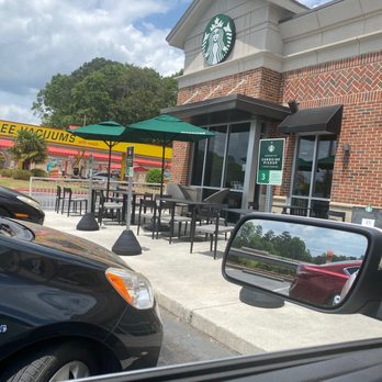 Starbucks - Outside - Coffee & Tea Near Me - Loganville, Georgia