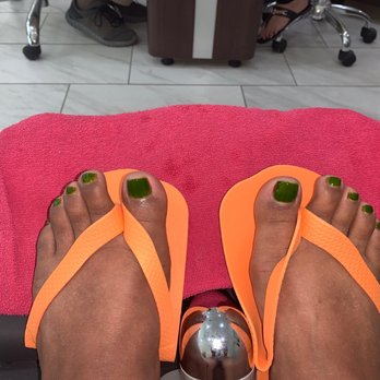 A & J Nails Spa - Halloween Green.Daniel did my pedicure and now my toes are spooky and my skin is soft/smooth. - Nail Salons Near Me - Indio, California